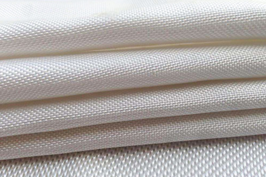Tecido de fibra de vidro com alto teor de sílica, resistente ao calor e retardador de chamas